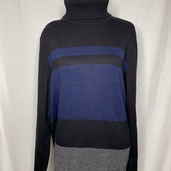 Karen Scott NWTs Black/Blue/White Colorblock Women’s Turtleneck Sweater Size XL - Picture 6 of 6